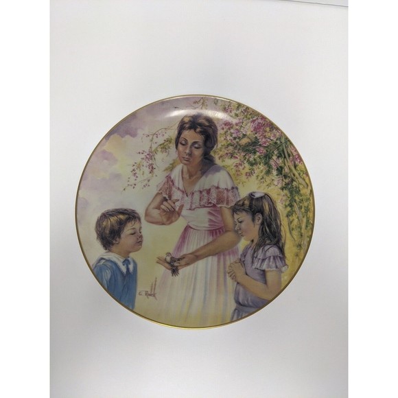 KERN COLLECTABLES 1977 Mother's Day Series Spring Delight LIMITED EDITION PLATE - Picture 1 of 4